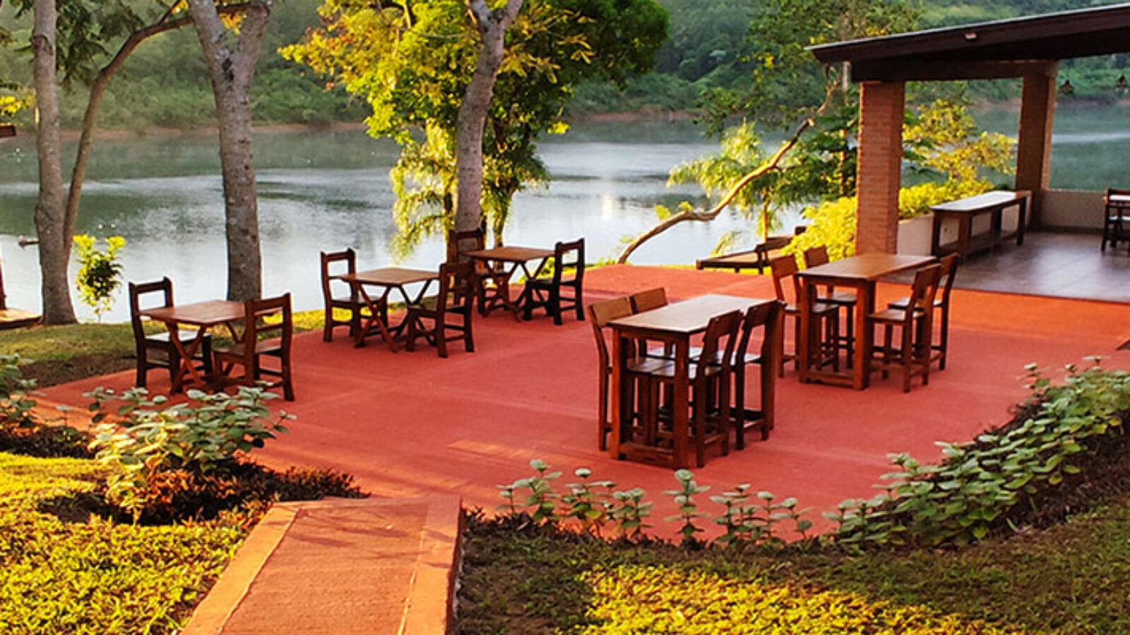 Puro Mocona Lodge